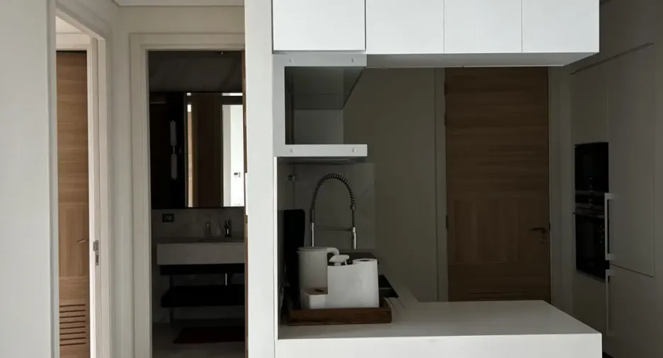 For rent 2 bedrooms condo in Pathum Wan, Bangkok
