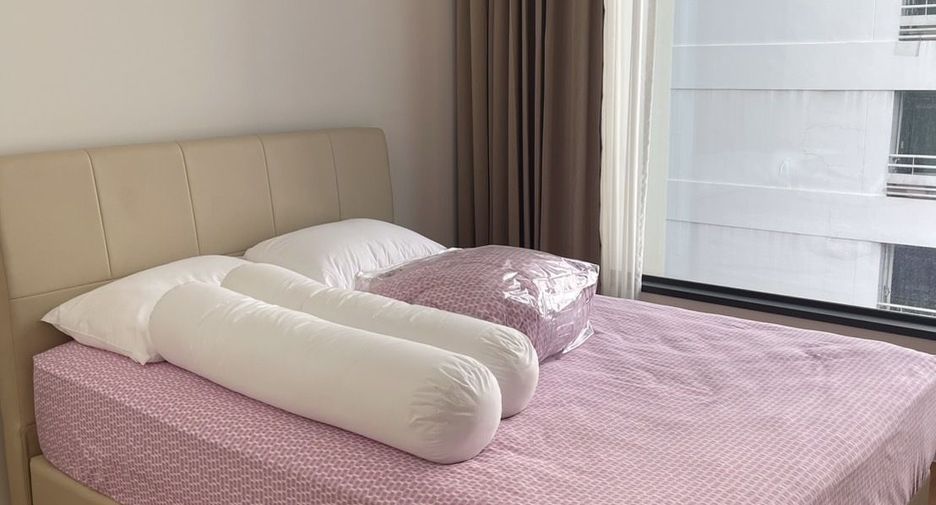 For rent 2 bedrooms condo in Pathum Wan, Bangkok
