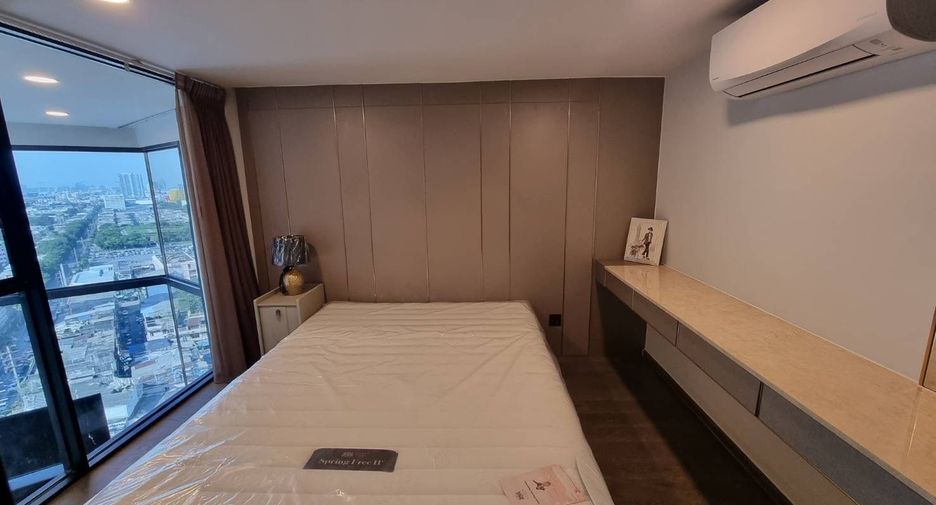 For rent 2 bedrooms condo in Bang Rak, Bangkok