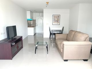 For rent studio condo in Khlong Toei, Bangkok