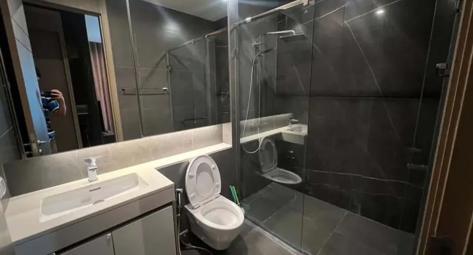 Wohnung zur Miete mit 2 Zimmer in Watthana, Bangkok