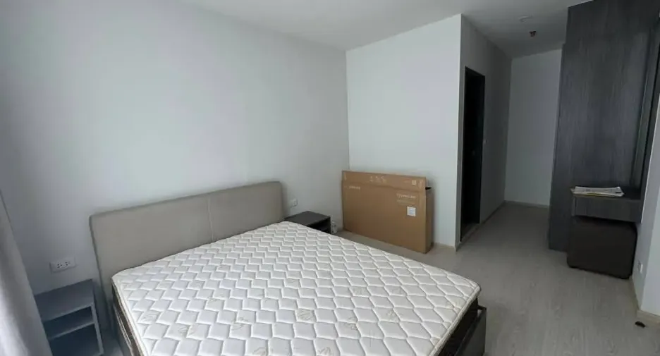 For rent 2 bedrooms condo in Bang Na, Bangkok