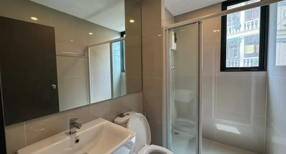 For rent 2 bedrooms condo in Bang Na, Bangkok