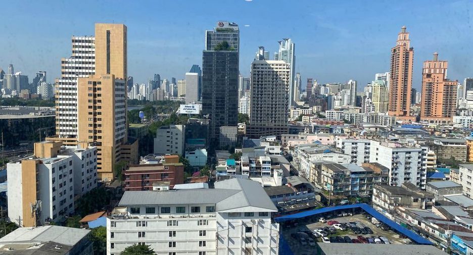 For rent 1 bed condo in Khlong Toei, Bangkok