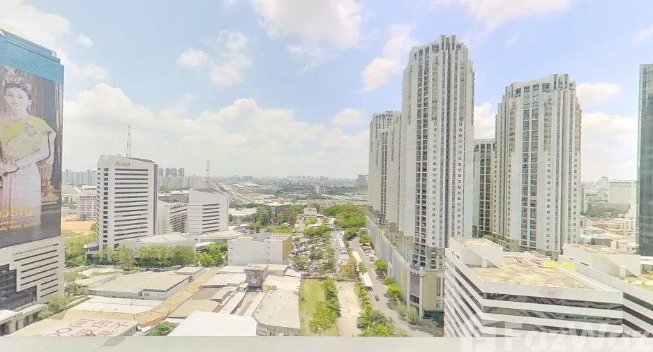 For rent 2 bedrooms condo in Huai Khwang, Bangkok