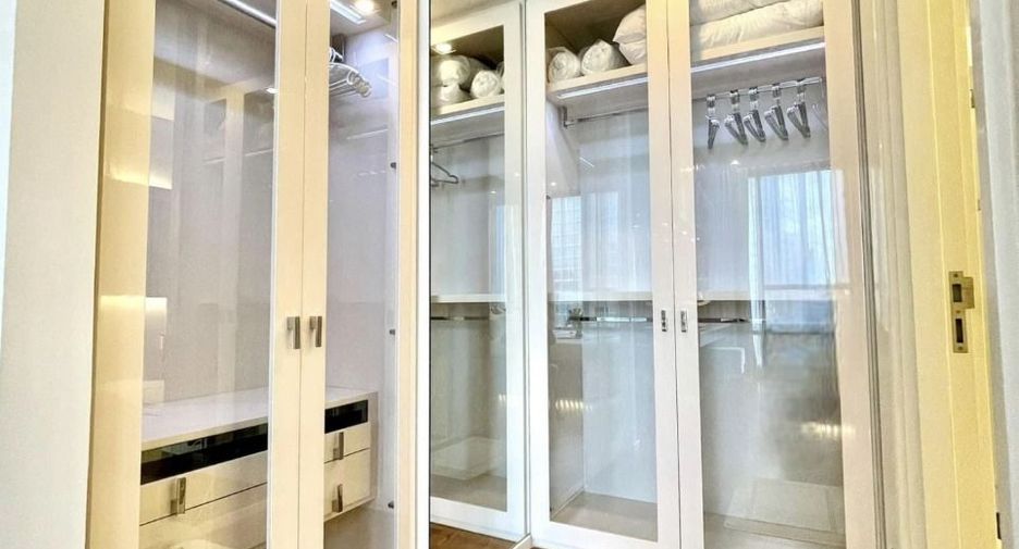 Condo en alquiler de 1 habitaciones en Sathon, Bangkok