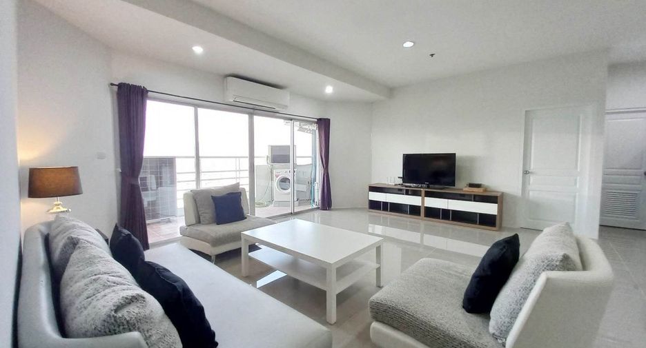 For rent 4 ベッドルーム condo in Khlong Toei, Bangkok