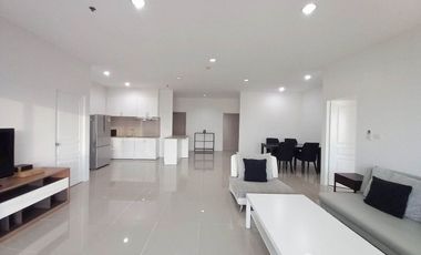 Wohnung zur Miete mit 4 Zimmer in Khlong Toei, Bangkok