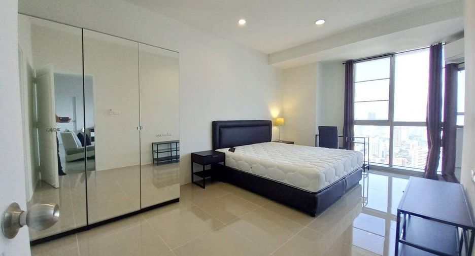 For rent 4 ベッドルーム condo in Khlong Toei, Bangkok