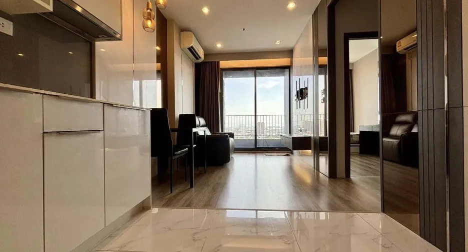 À louer 2 chambres condo à Bang Na, Bangkok