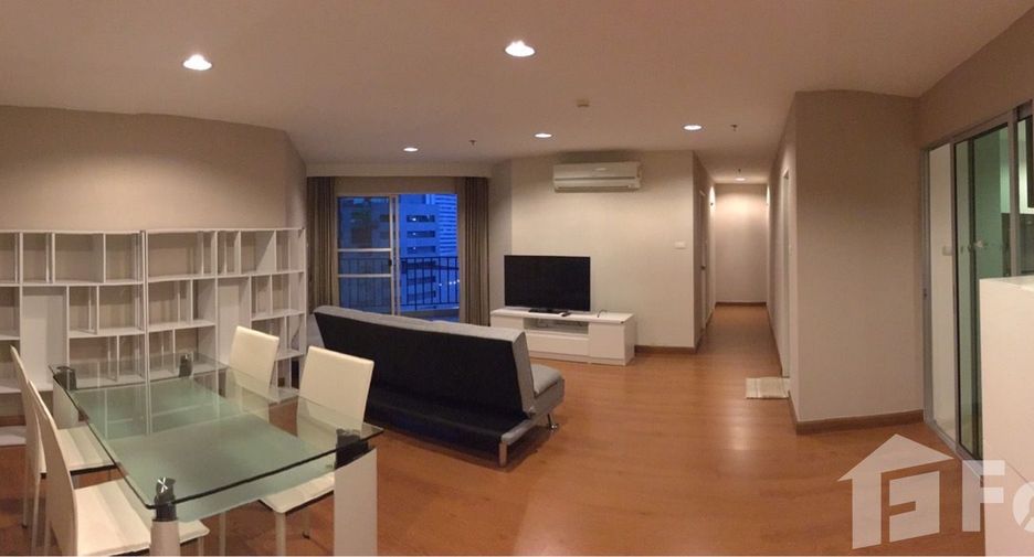 Wohnung zur Miete mit 3 Zimmer in Huai Khwang, Bangkok