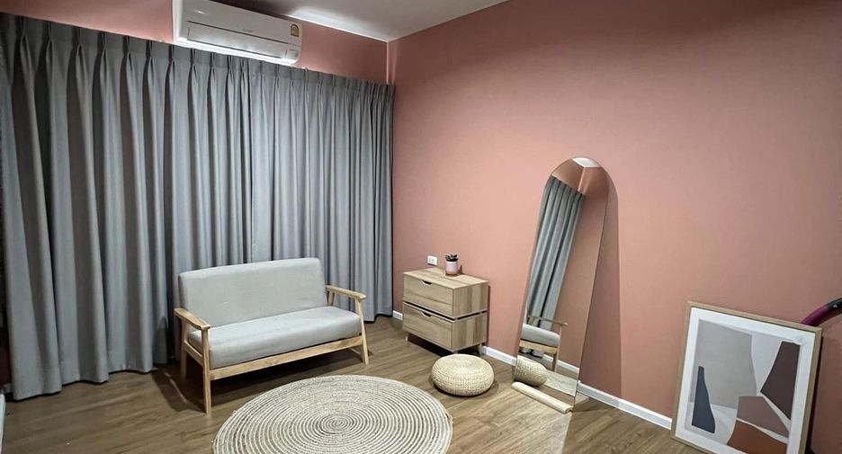Reihenhaus zur Miete mit 3 Zimmer in Saphan Sung, Bangkok