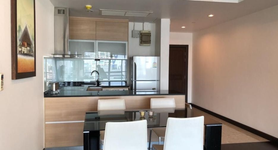 For rent 2 bedrooms condo in Sathon, Bangkok