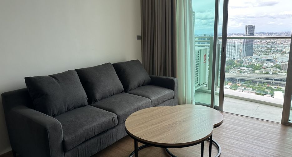À louer 3 chambres condo à Khlong Toei, Bangkok