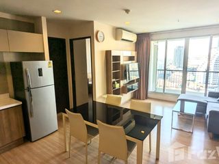 For rent 2 bedrooms condo in Sathon, Bangkok