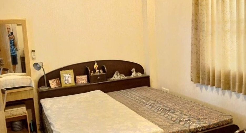 Haus zur Miete mit 4 Zimmer in Lat Krabang, Bangkok