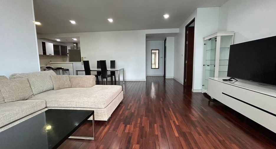 For rent 2 bedrooms condo in Watthana, Bangkok