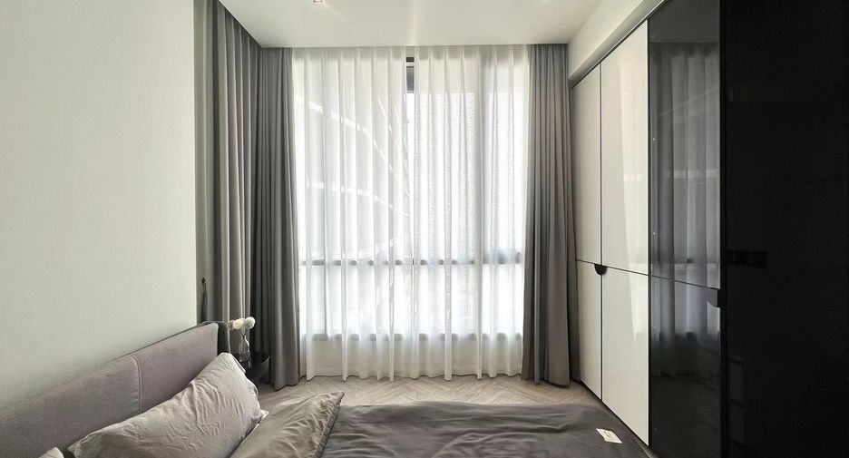 For rent 2 bedrooms condo in Khlong San, Bangkok