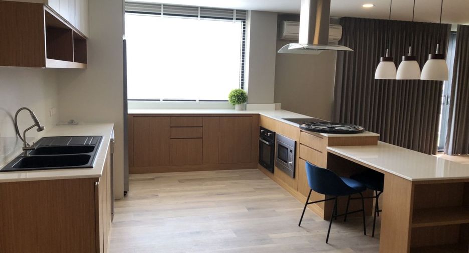 For rent 3 bedrooms condo in Watthana, Bangkok