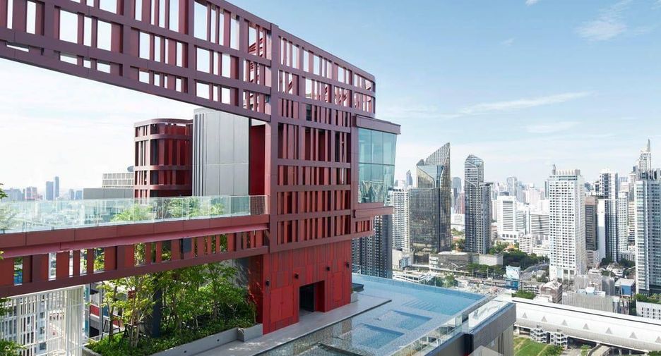 Condo en alquiler de 2 habitaciones en Huai Khwang, Bangkok