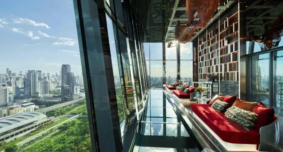 Condo en alquiler de 2 habitaciones en Huai Khwang, Bangkok