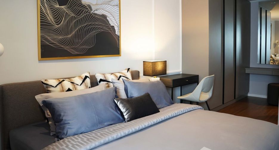 For rent 3 ベッドルーム condo in Phra Khanong, Bangkok