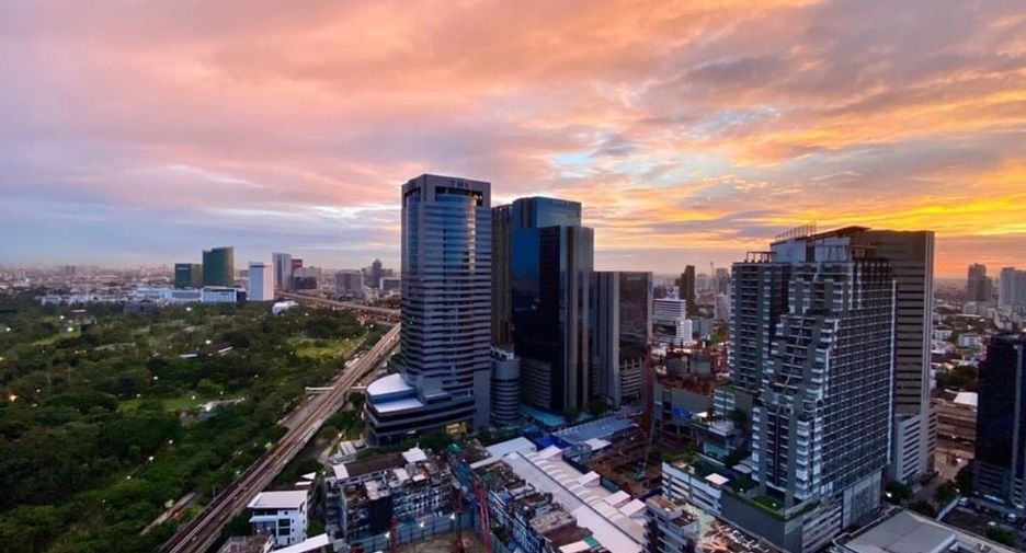 For rent 2 bedrooms condo in Chatuchak, Bangkok