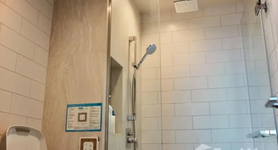 For rent 2 bedrooms condo in Chatuchak, Bangkok