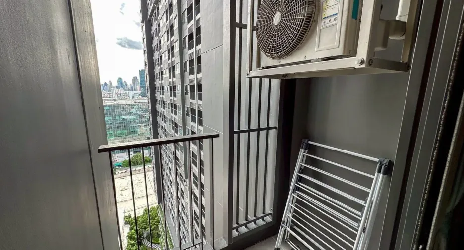 For rent 1 bed condo in Khlong Toei, Bangkok