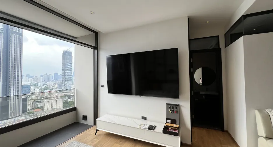 For rent 3 bedrooms condo in Watthana, Bangkok