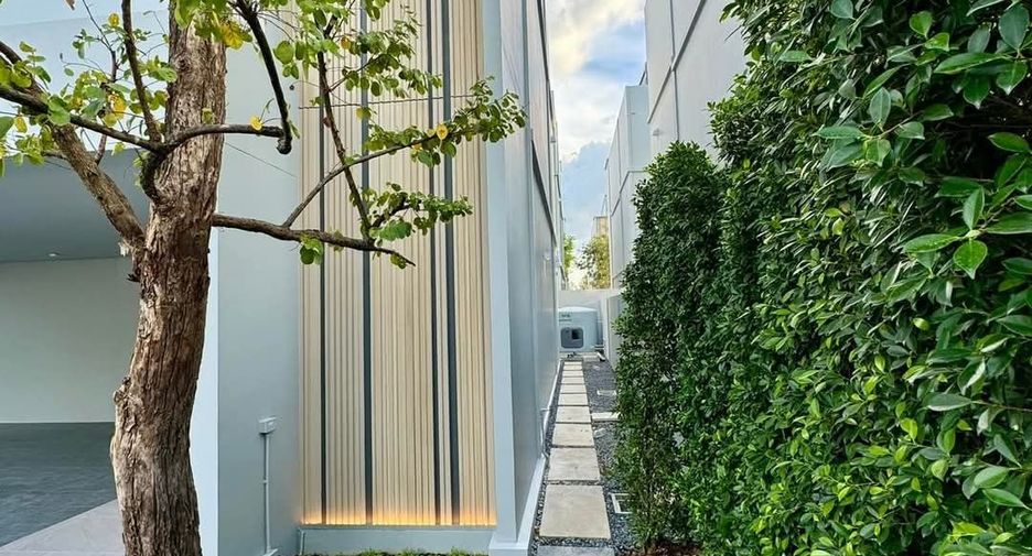 Haus zur Miete mit 4 Zimmer in Bang Phli, Samut Prakan