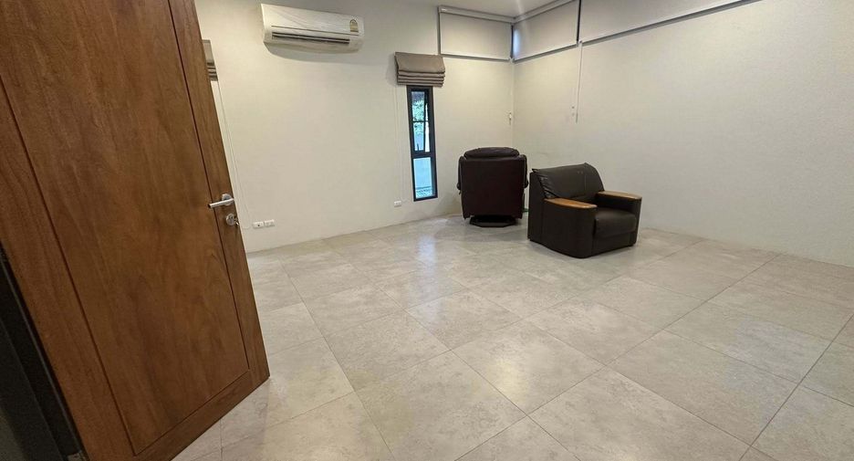 For rent 3 ベッドルーム house in Watthana, Bangkok