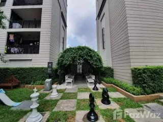 For rent 2 bedrooms condo in Huai Khwang, Bangkok