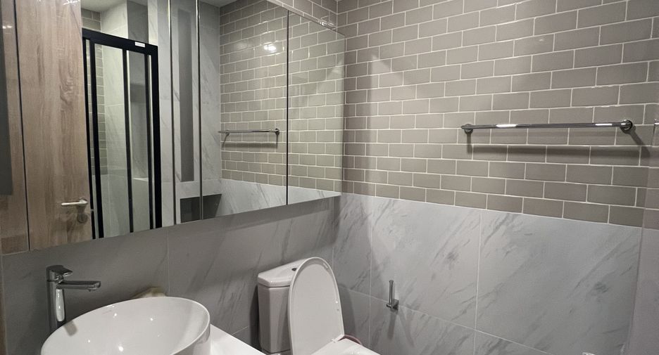 For rent 1 bed condo in Ratchathewi, Bangkok