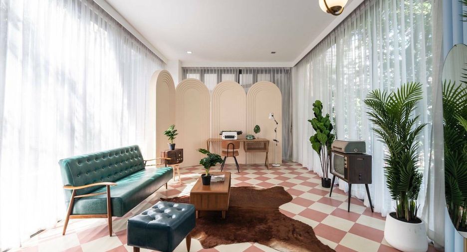 Haus zur Miete mit 6 Zimmer in Khlong Toei, Bangkok