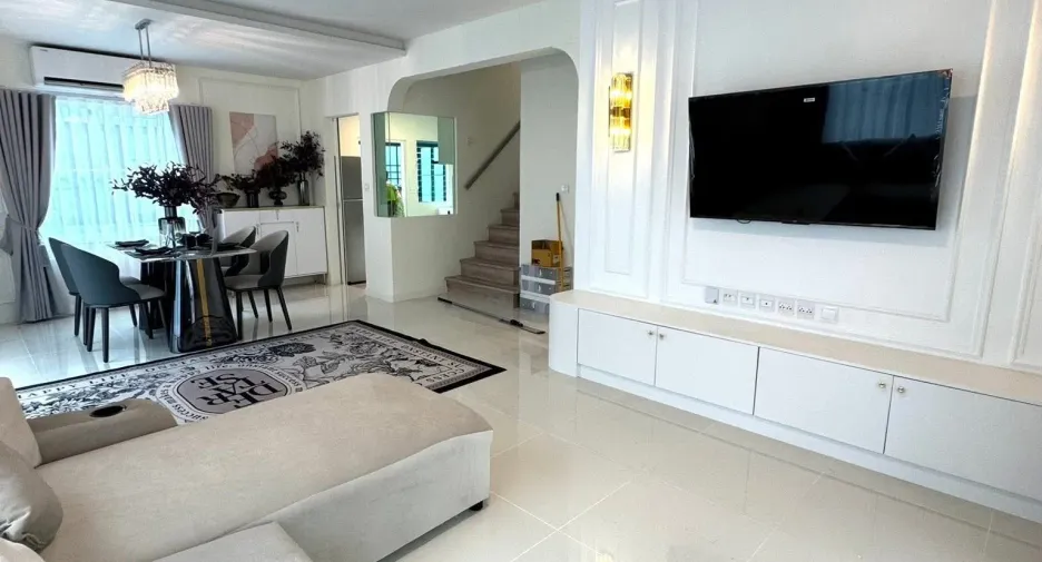 出租 4 卧室 独立屋 在 Bang Phli, Samut Prakan