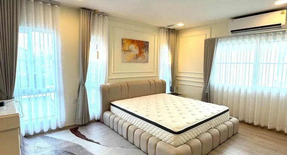 出租 4 卧室 独立屋 在 Bang Phli, Samut Prakan