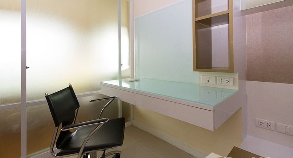 For rent 1 bed condo in Huai Khwang, Bangkok