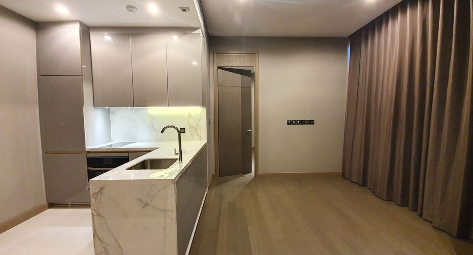 For rent 1 bed condo in Watthana, Bangkok