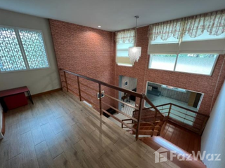 For rent 2 bedrooms apartment in Watthana, Bangkok