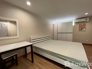 For rent 2 bedrooms apartment in Watthana, Bangkok