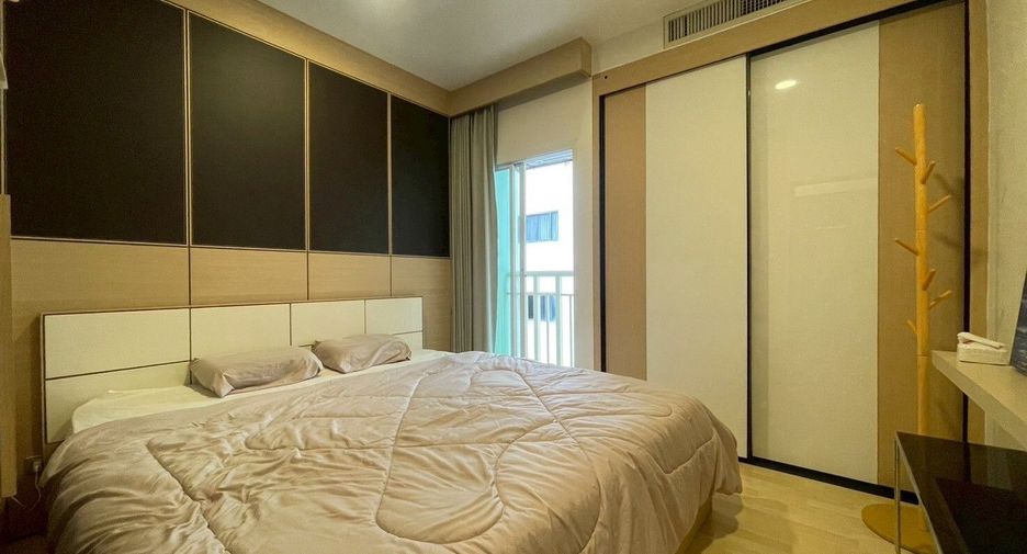 For rent 1 bed condo in Watthana, Bangkok