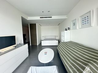 Wohnung zur Miete mit Studio in Sathon, Bangkok