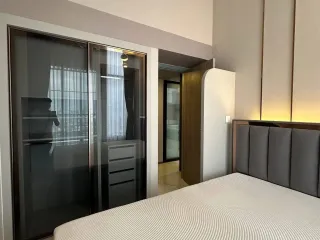 For rent 2 bedrooms condo in Huai Khwang, Bangkok