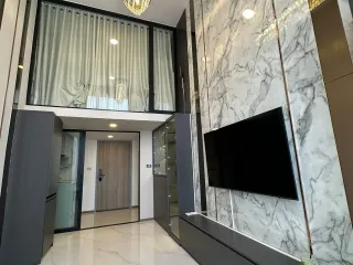For rent 2 bedrooms condo in Huai Khwang, Bangkok