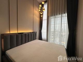 For rent 2 bedrooms condo in Huai Khwang, Bangkok