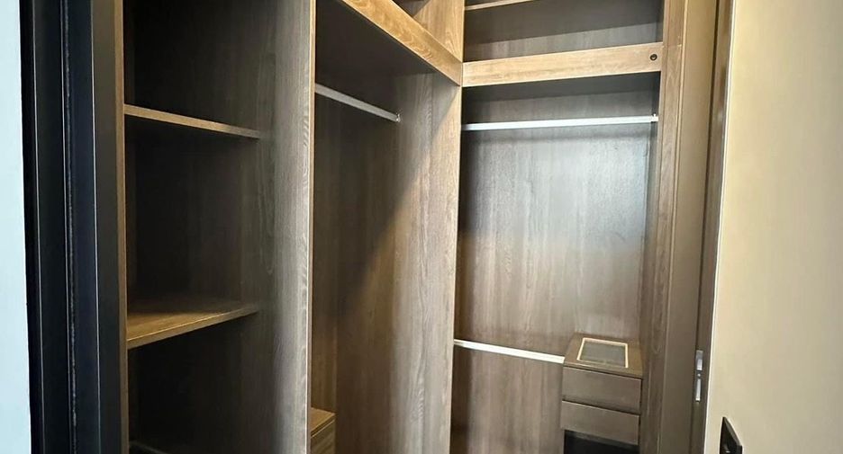Wohnung zur Miete mit 1 Zimmer in Watthana, Bangkok