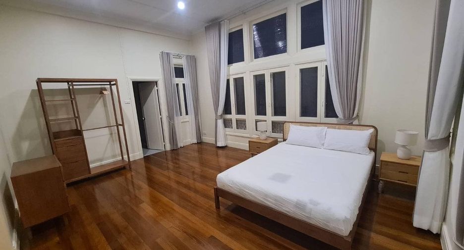 出租 4 卧室 独立屋 在 Watthana, 曼谷