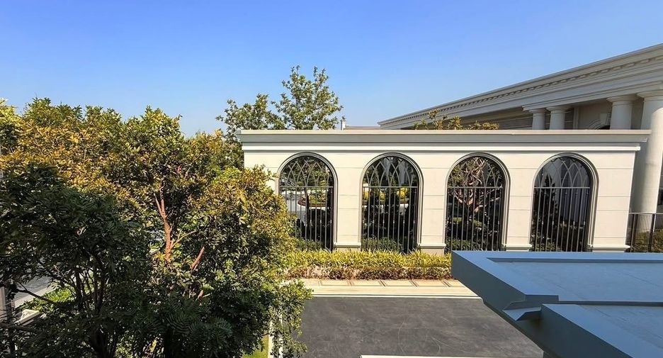 For rent 4 bedrooms house in Saphan Sung, Bangkok