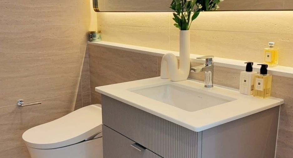 For rent 4 bedrooms house in Saphan Sung, Bangkok